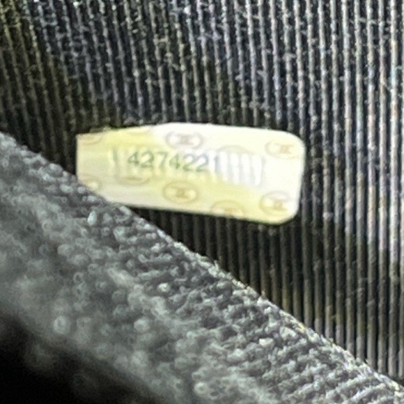 🔥🔥🔥Chanel 💯 authentic triple cc on the bottom 🔥🔥 - Picture 10 of 10